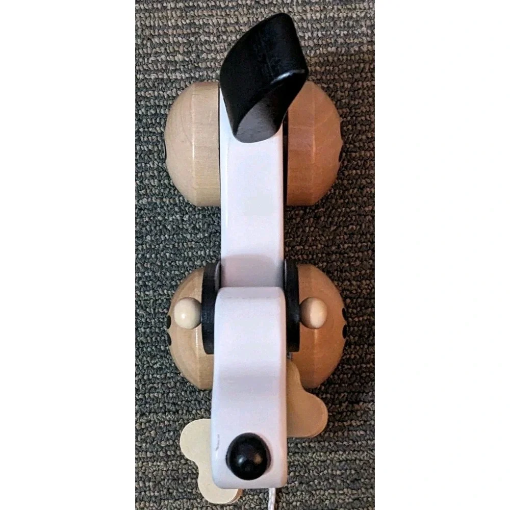 Wood Dog Pull Toy Childrens Classic World Wooden Puppy Hound Black White